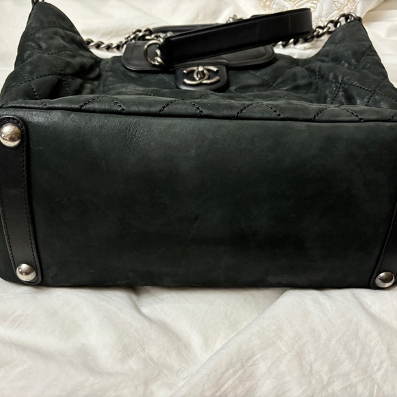 AUTHENTIC chanel hobo bag - Picture 6 of 7